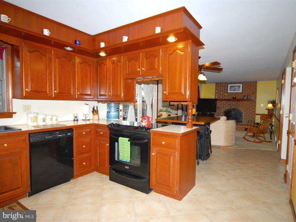 803 Scott Lane Lititz, PA 17543 - Photo 9 of 27