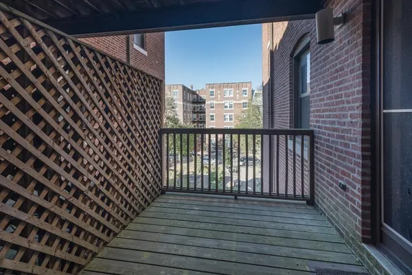 $4,450 | 111 Gainsborough Street, Unit 308, Boston, MA 02115