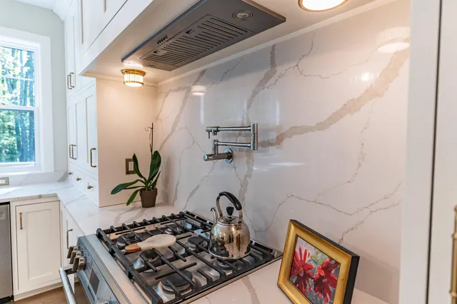 $775,000 | 1866 Stratford Lane Northwest, Grand Rapids, MI 49534