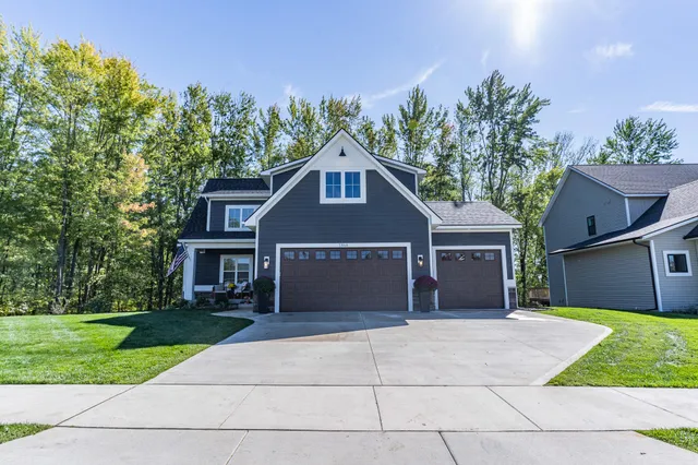 $775,000 | 1866 Stratford Lane Northwest, Grand Rapids, MI 49534
