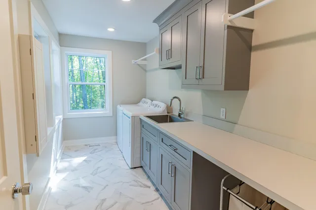 $775,000 | 1866 Stratford Lane Northwest, Grand Rapids, MI 49534