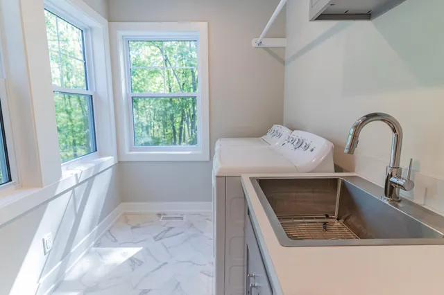 $775,000 | 1866 Stratford Lane Northwest, Grand Rapids, MI 49534