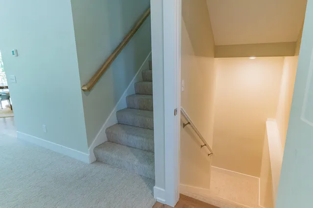 $775,000 | 1866 Stratford Lane Northwest, Grand Rapids, MI 49534