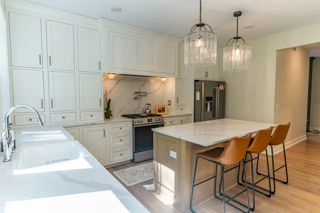 $775,000 | 1866 Stratford Lane Northwest, Grand Rapids, MI 49534