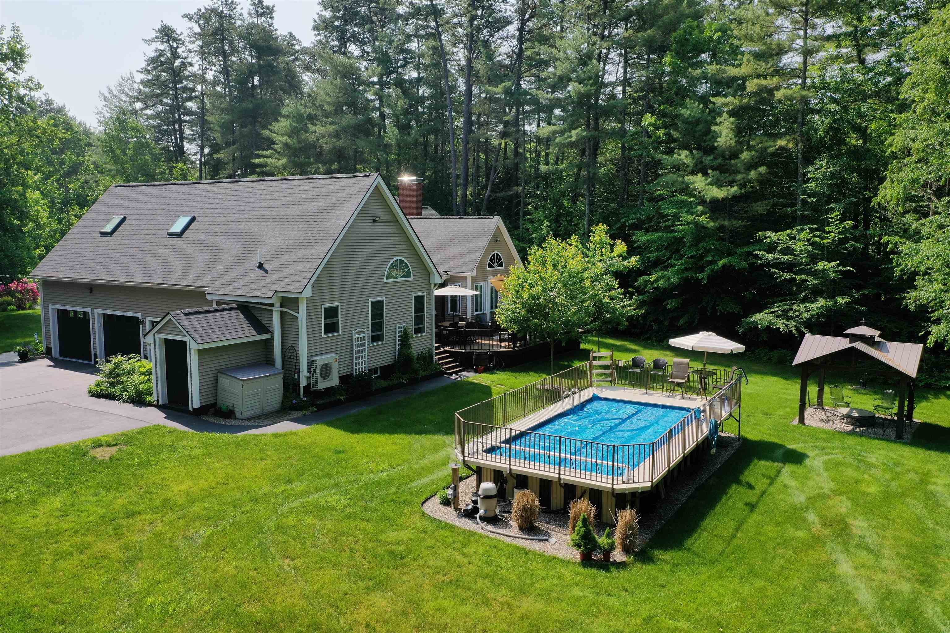 77 Brown Brook Circle Fremont, NH 03044 - Photo 3 of 52