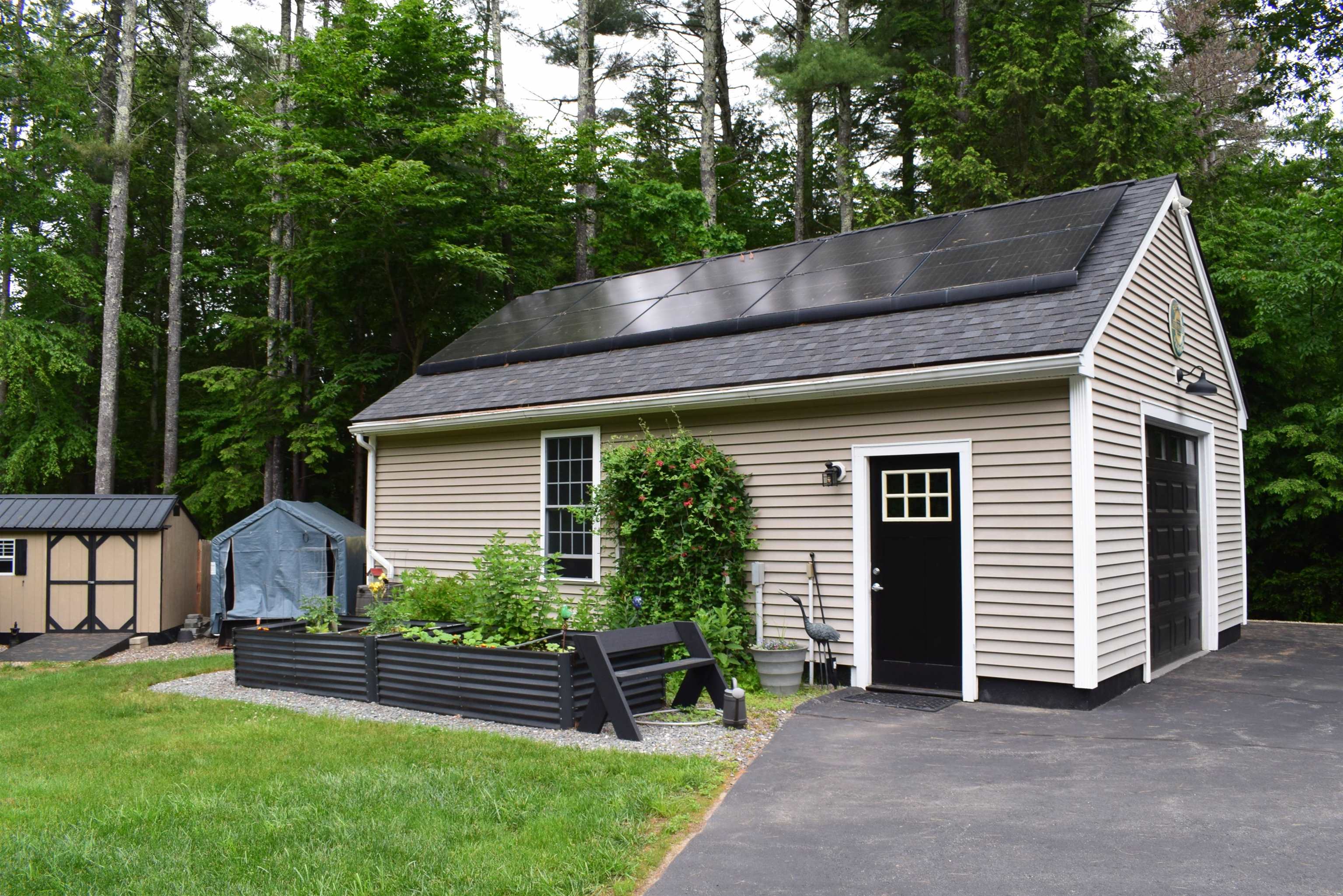 77 Brown Brook Circle Fremont, NH 03044 - Photo 48 of 52