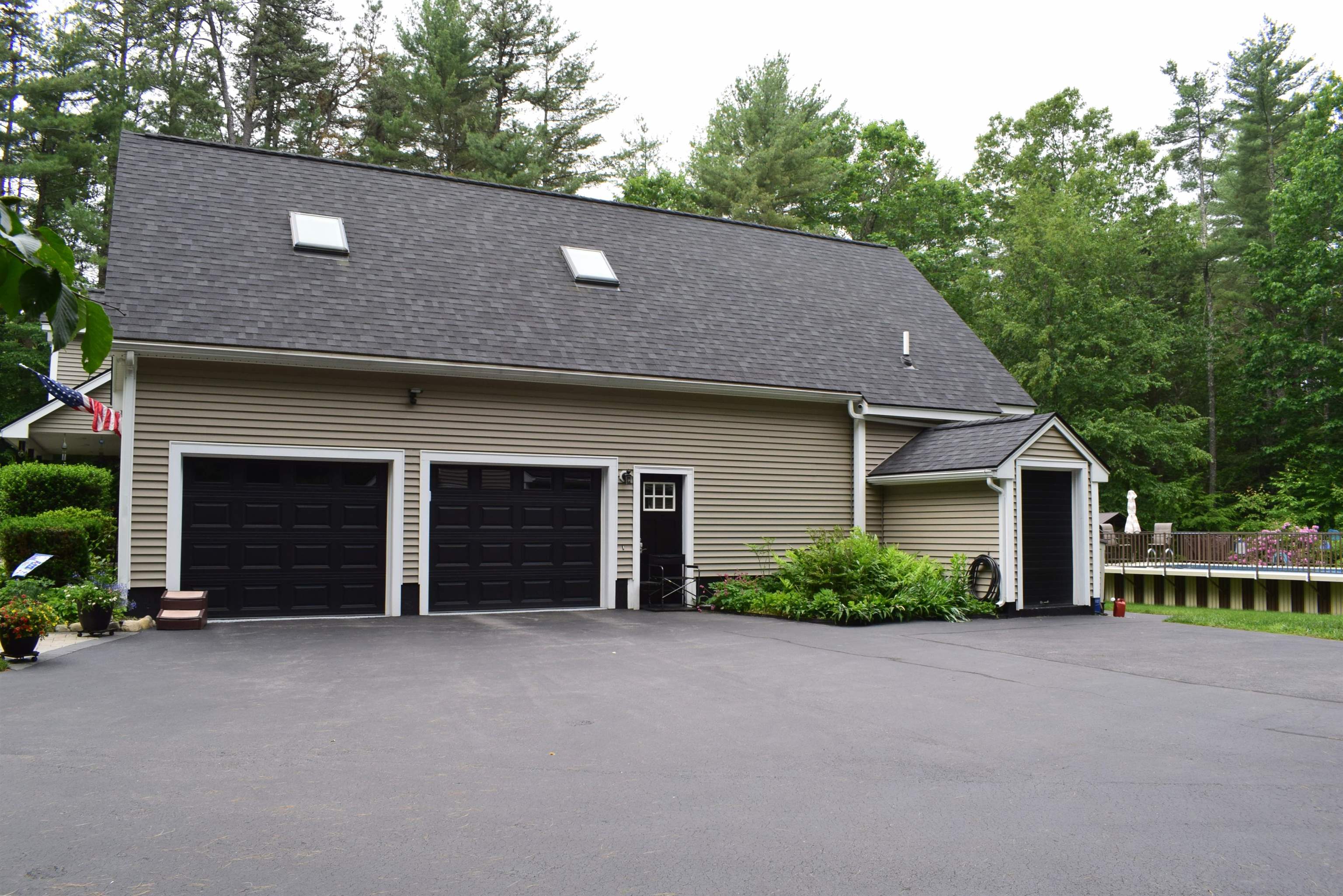 77 Brown Brook Circle Fremont, NH 03044 - Photo 8 of 52