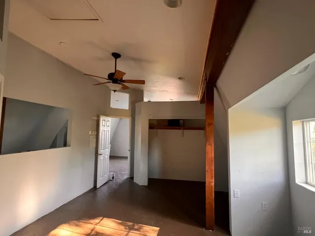 a view of a large white house