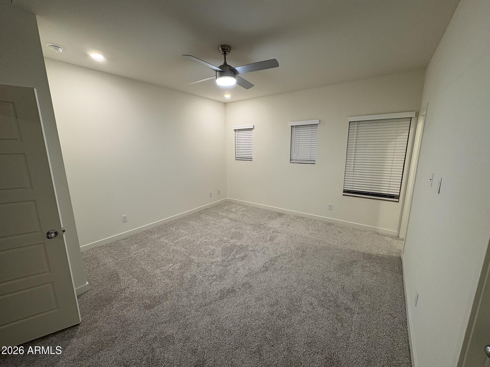 2264 West Laurie Lane Phoenix, AZ 85021 - Photo 5 of 10 image3 (1)