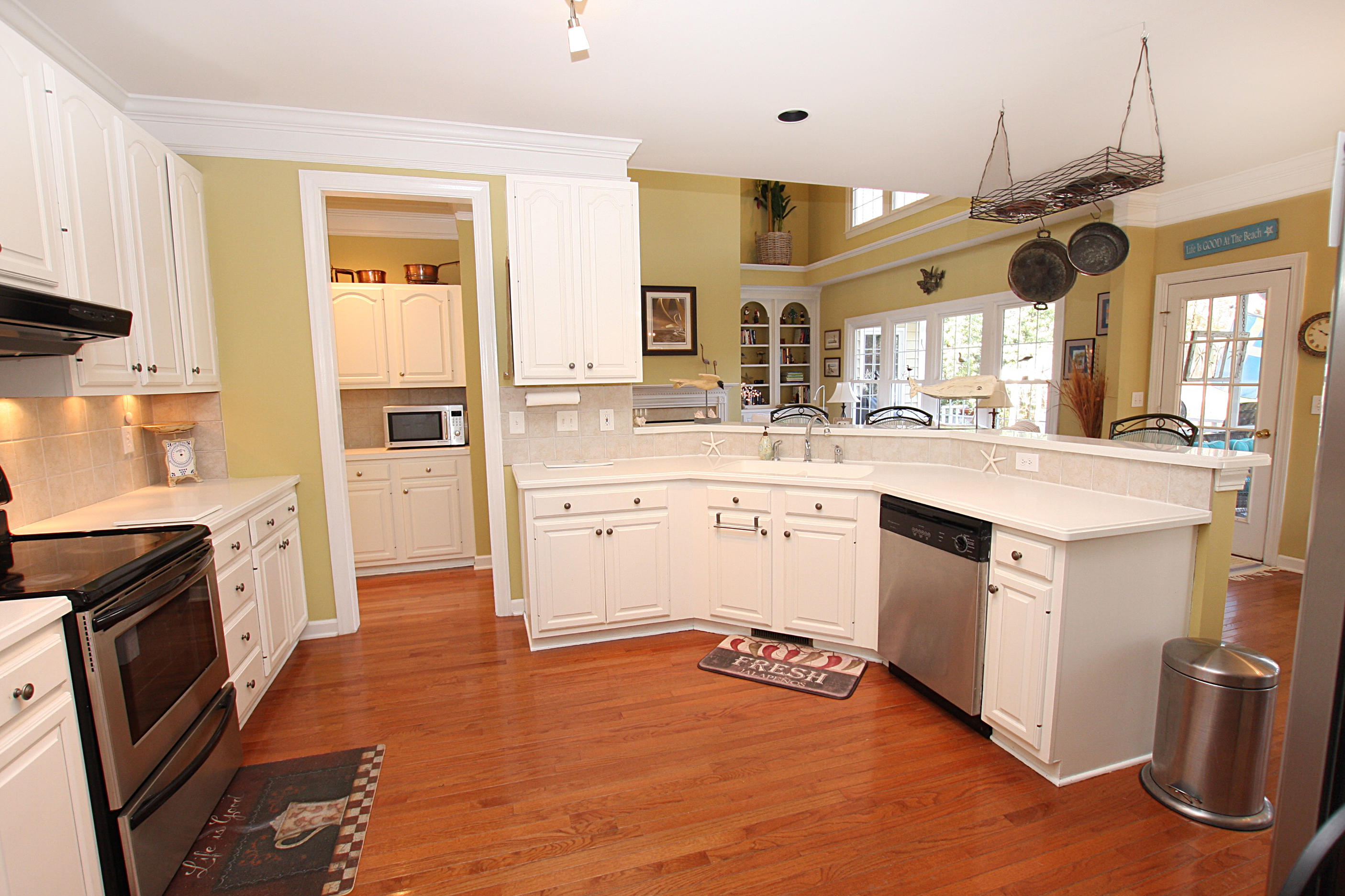 3076 Linksland Road Mount Pleasant, SC 29466 - Photo 3 of 20 Kitchen