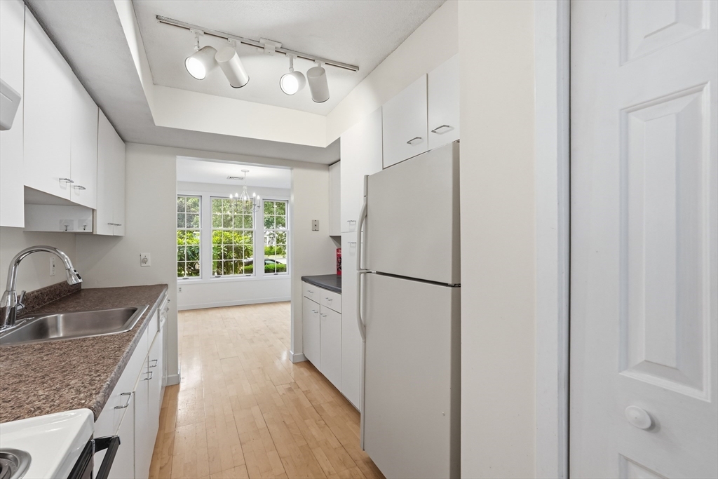 70 Amity Place, Unit 70 Amherst, MA 01002 - Photo 13 of 35