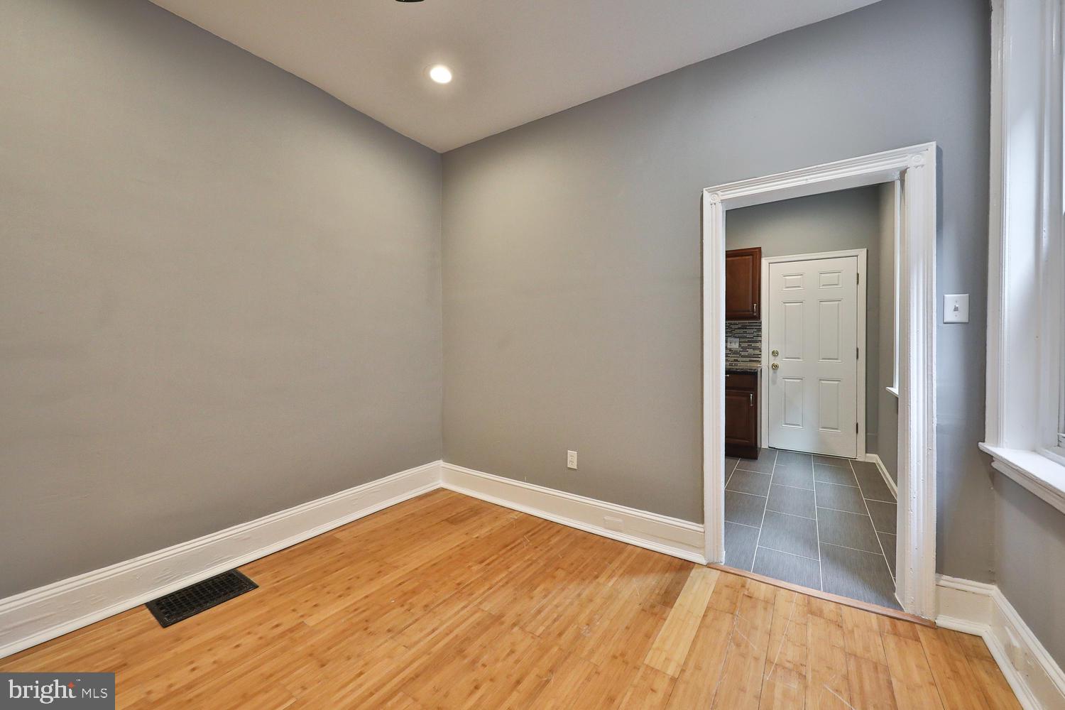 809 East Locust Avenue Philadelphia, PA 19138 - Photo 18 of 28