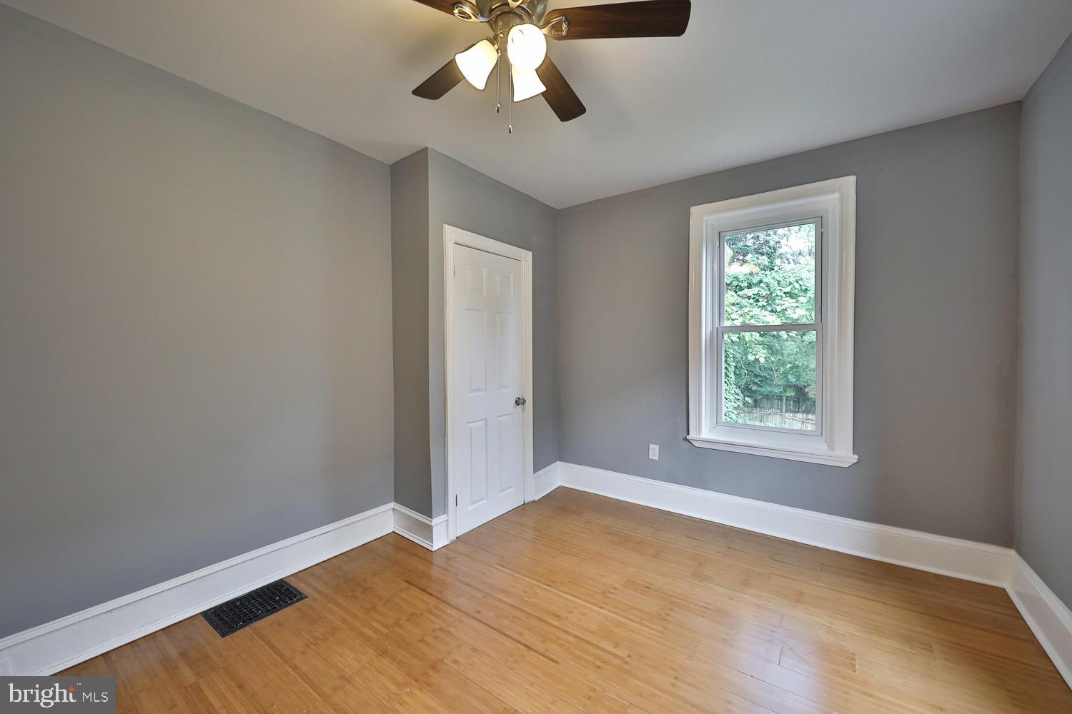 809 East Locust Avenue Philadelphia, PA 19138 - Photo 20 of 28