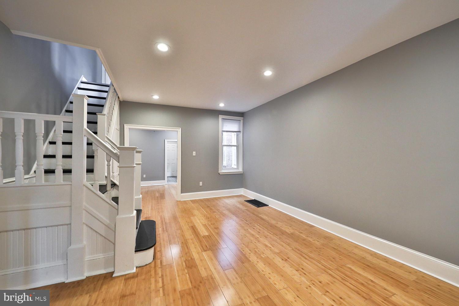 809 East Locust Avenue Philadelphia, PA 19138 - Photo 5 of 28