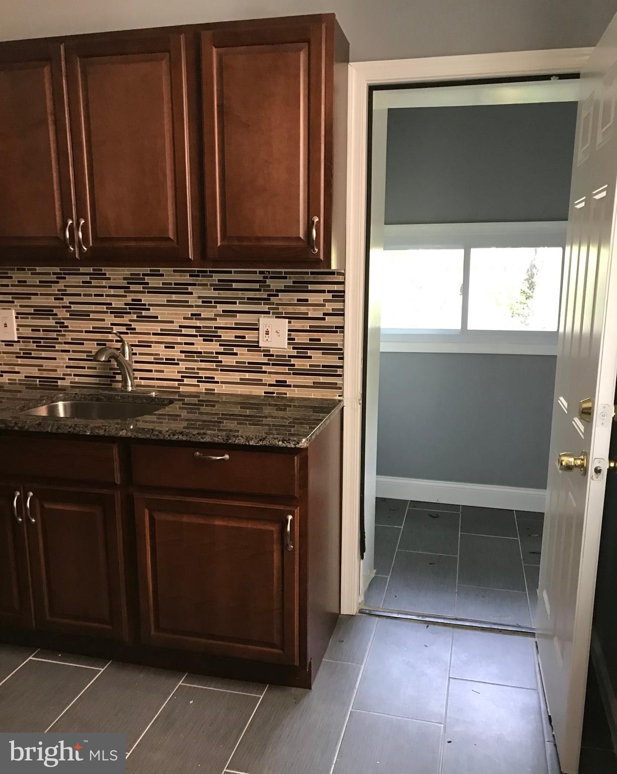 809 East Locust Avenue Philadelphia, PA 19138 - Photo 10 of 28
