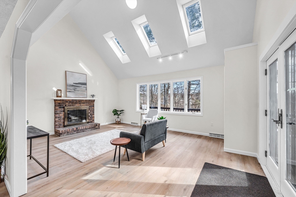 207 Monson Turnpike Road Ware, MA 01082 - Photo 5 of 30