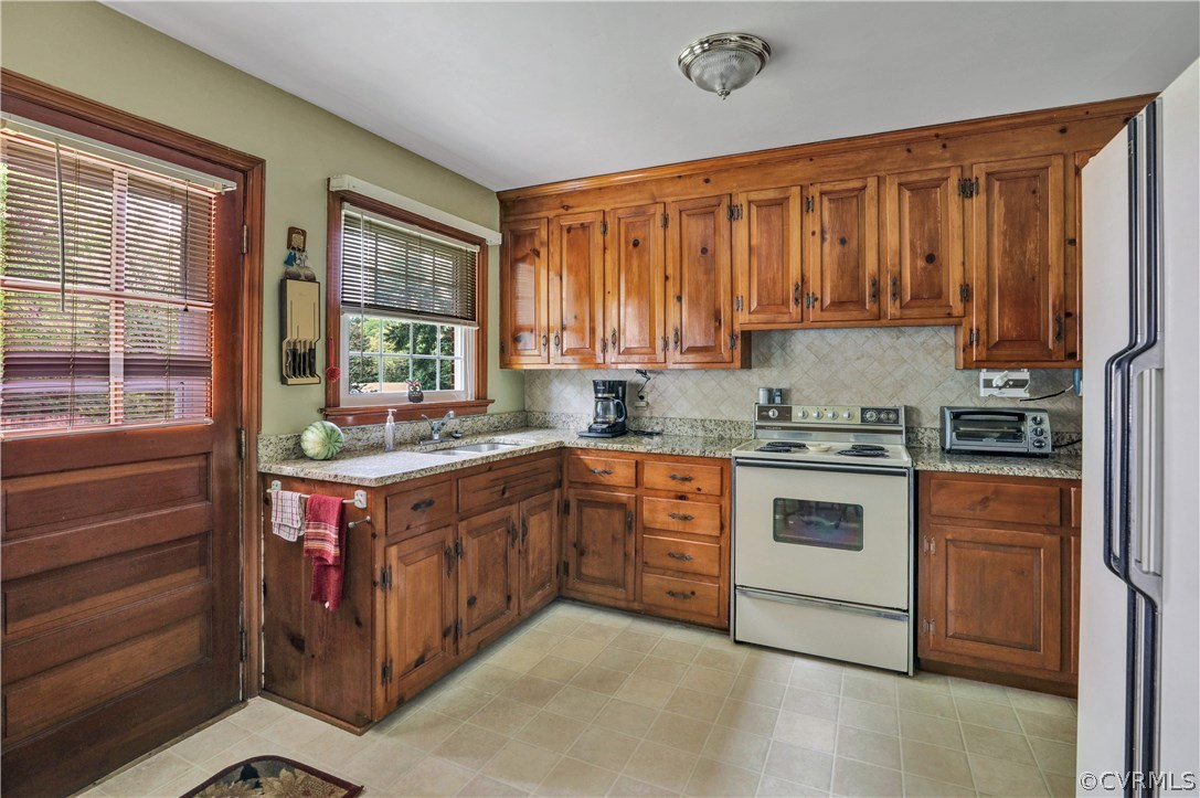5912 Fieldstone Road North Chesterfield, VA 23234 - Photo 8 of 20 Gallery Image 8