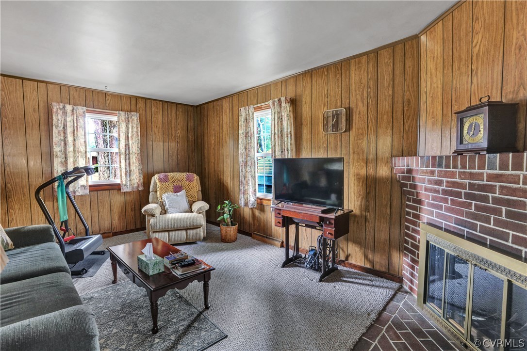 5912 Fieldstone Road North Chesterfield, VA 23234 - Photo 10 of 20 Family room