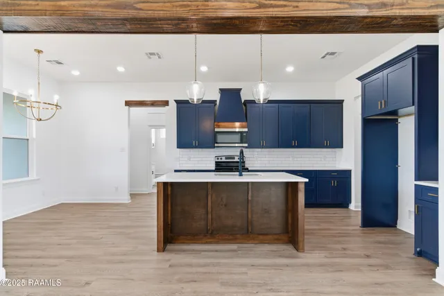 $347,500 | 125 Chase, Scott, LA 70583