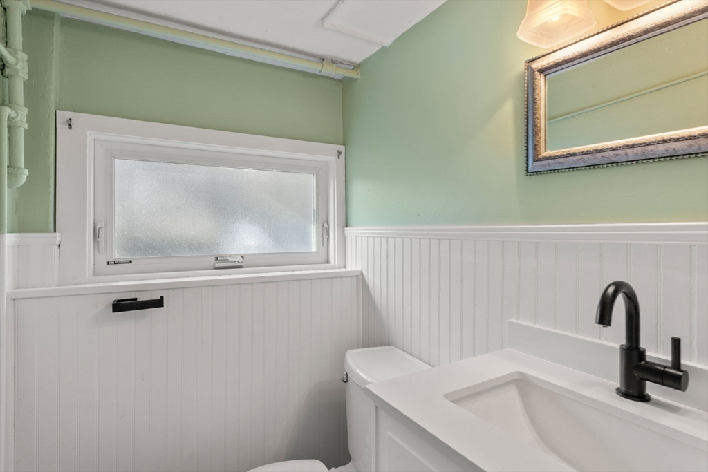 52 Chute Road Dedham, MA 02026 - Photo 20 of 26 Gallery Image 20
