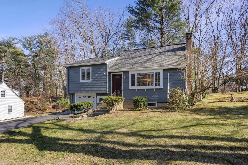 52 Chute Road Dedham, MA 02026 - Photo 3 of 26 Gallery Image 3
