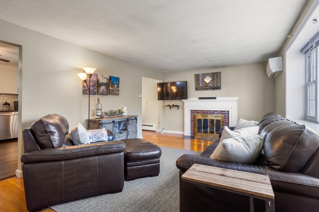 52 Chute Road Dedham, MA 02026 - Photo 9 of 26 Gallery Image 9
