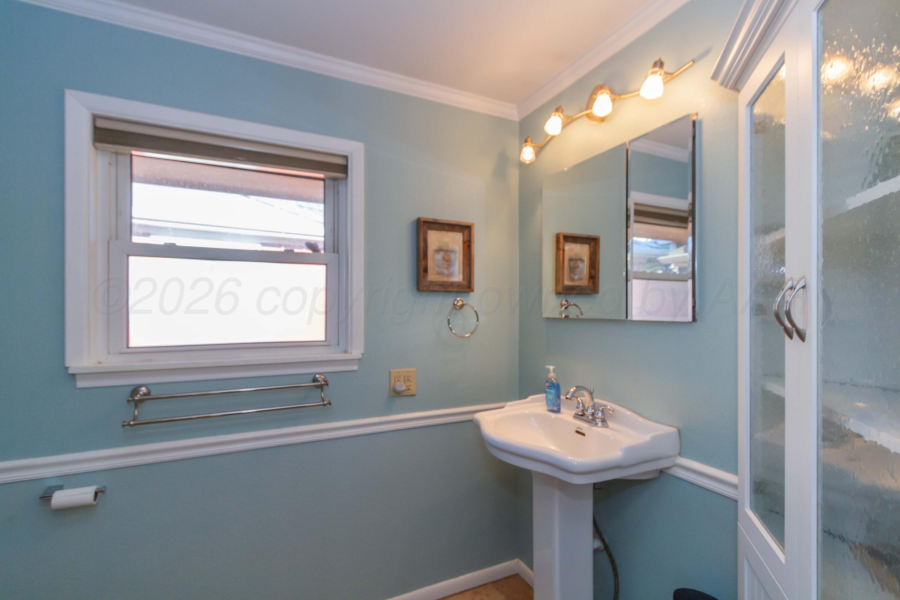 6114 Dreyfuss Road Amarillo, TX 79106 - Photo 26 of 50 MASTER BATH
