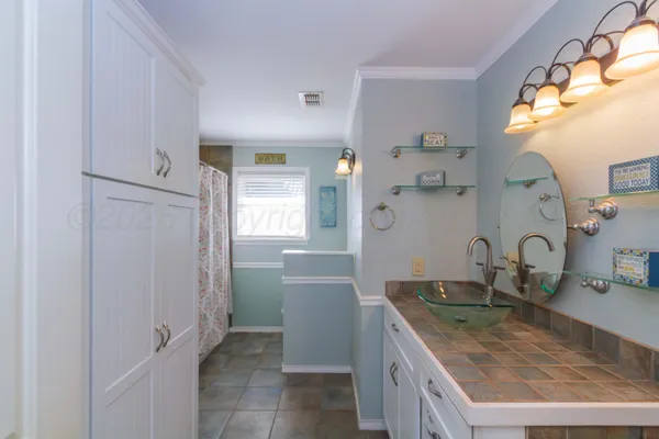 $385,000 | 6114 Dreyfuss Road, Amarillo, TX 79106