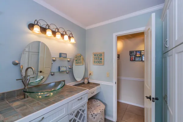 $385,000 | 6114 Dreyfuss Road, Amarillo, TX 79106