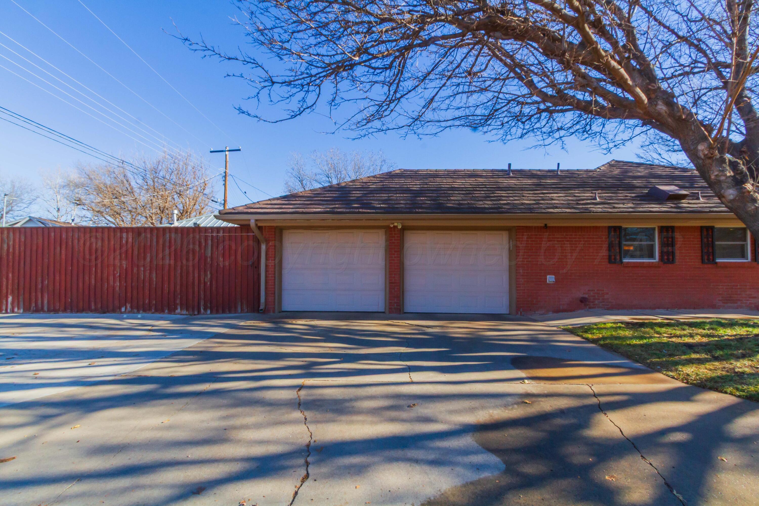 6114 Dreyfuss Road Amarillo, TX 79106 - Photo 45 of 50 GARAGE