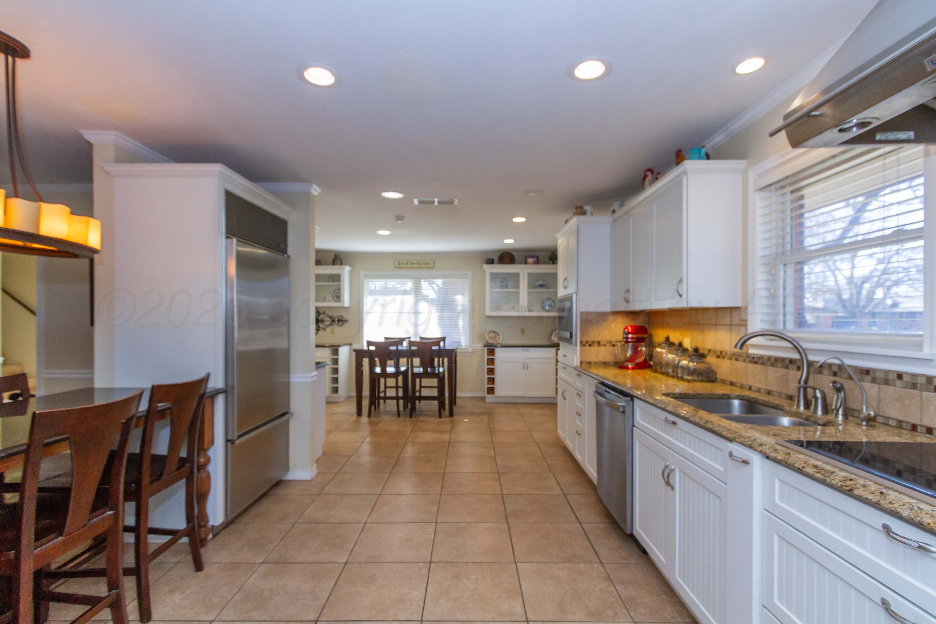 6114 Dreyfuss Road Amarillo, TX 79106 - Photo 8 of 50 KITCHEN