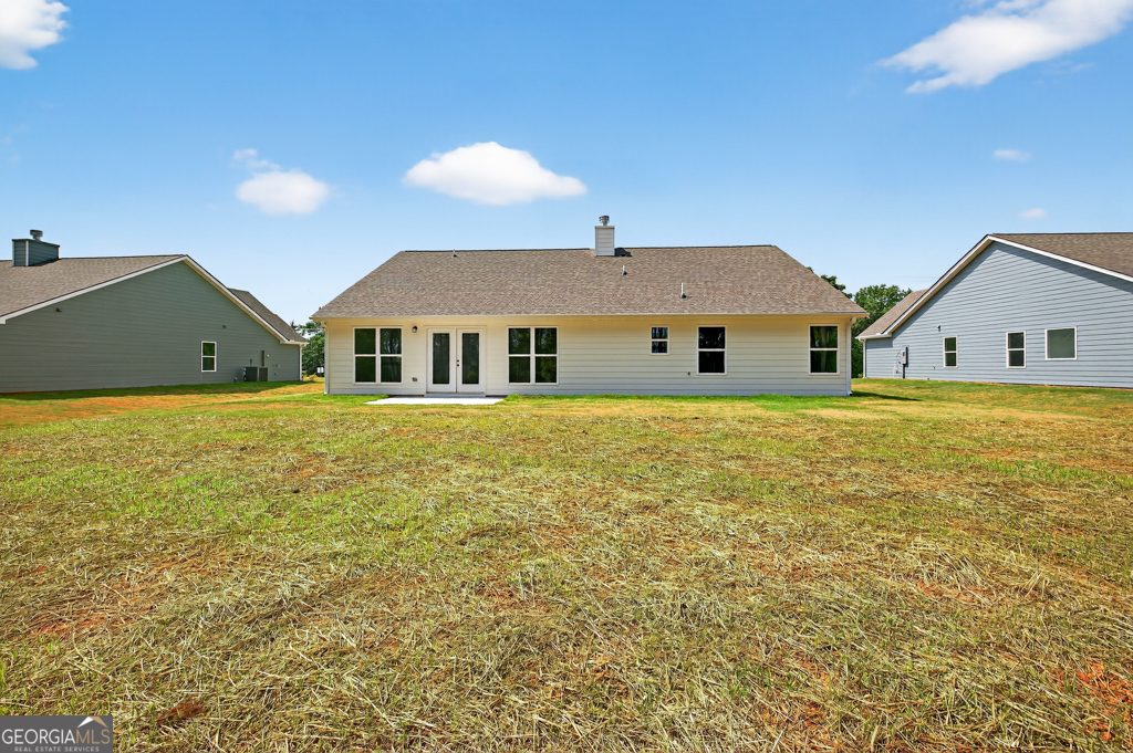 373 Liberty Hill Road, Unit 19 Hartwell, GA 30643 - Photo 30 of 31 a front view of a house with a garden