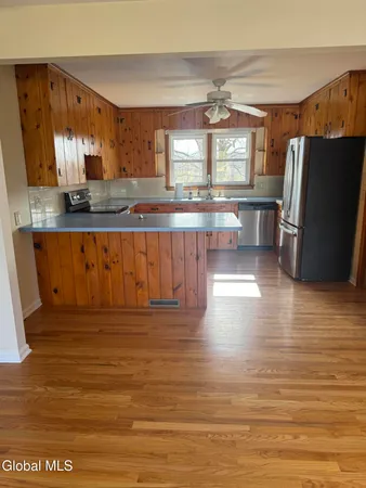 $1,500 | 154 Weatherwax Road, Unit 1, Poestenkill, NY 12140