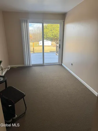 $1,500 | 154 Weatherwax Road, Unit 1, Poestenkill, NY 12140