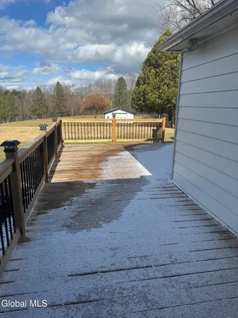 $1,500 | 154 Weatherwax Road, Unit 1, Poestenkill, NY 12140