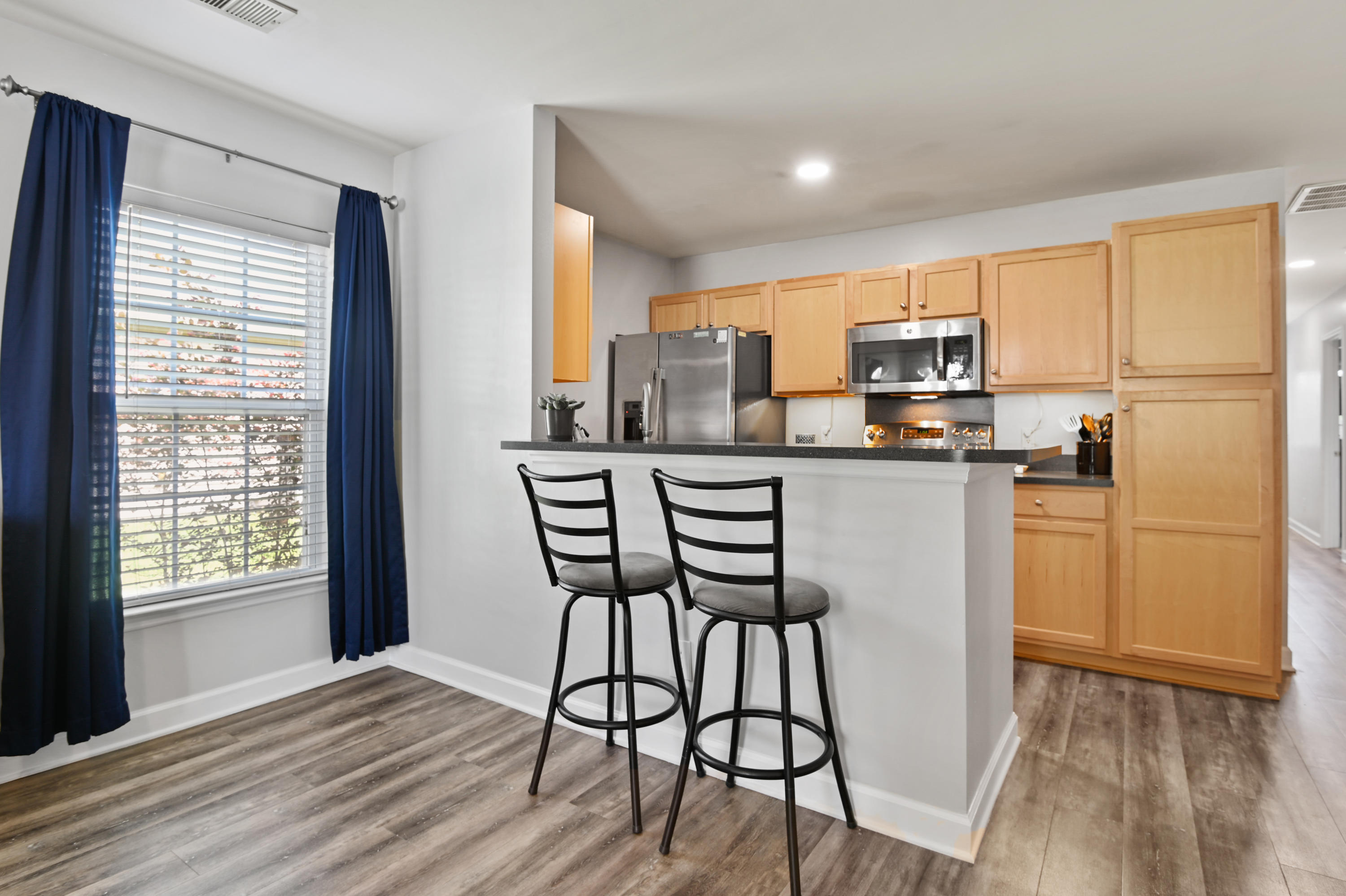 1126 Deerberry Road Hanahan, SC 29410 - Photo 5 of 23 _DSC9194