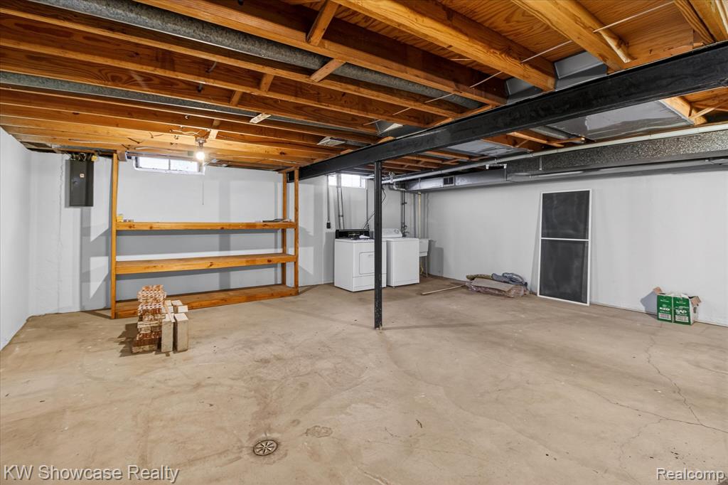 5681 Wedgewood Road Canton, MI 48187 - Photo 23 of 26 Gallery Image 23