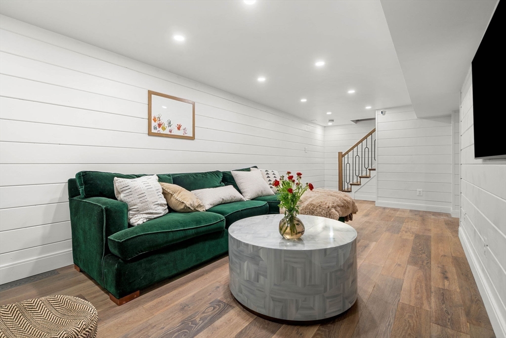 23 Patriot Road Burlington, MA 01803 - Photo 36 of 42