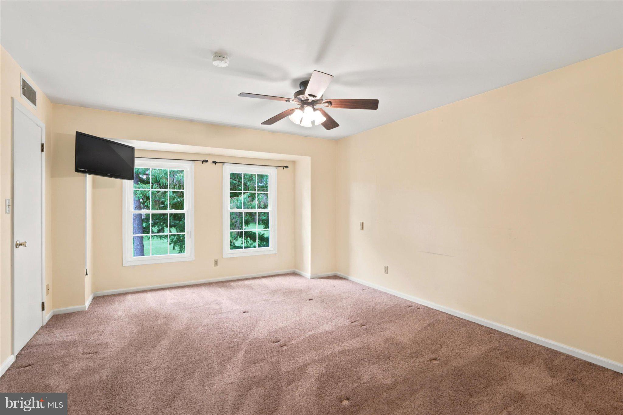 18 Medinah Drive Reading, PA 19607 - Photo 14 of 25 Bright and airy versatile space.