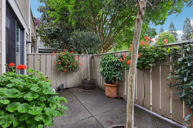 $530,000 | 603 Cherry Avenue, Sonoma, CA 95476