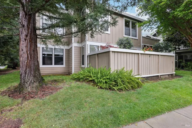 $530,000 | 603 Cherry Avenue, Sonoma, CA 95476