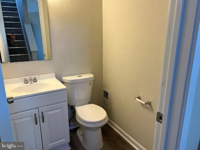 $2,000 | 402 Gregorys Way, Voorhees, NJ 08043