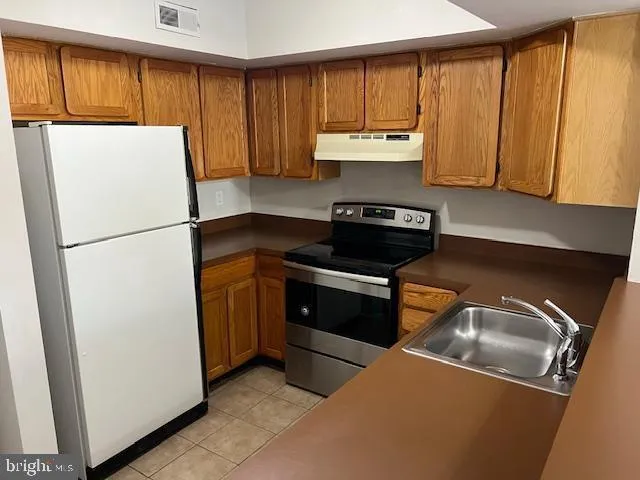 $2,000 | 402 Gregorys Way, Voorhees, NJ 08043