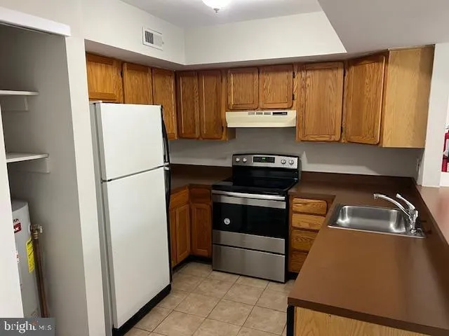 $2,000 | 402 Gregorys Way, Voorhees, NJ 08043