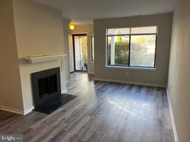 $2,000 | 402 Gregorys Way, Voorhees, NJ 08043