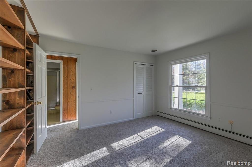 4828 Arrowhead Road West Bloomfield, MI 48323 - Photo 19 of 44 Gallery Image 19