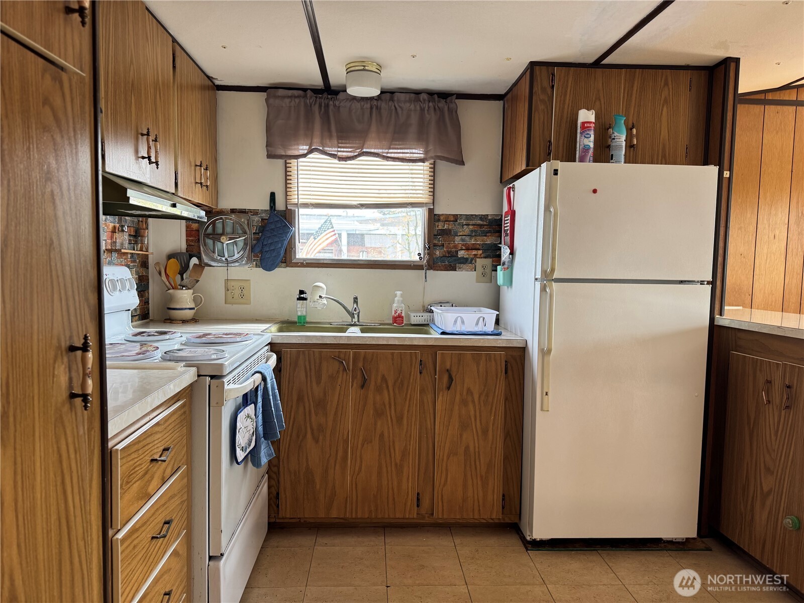 8080 Harborview Road, Unit M159 Blaine, WA 98230 - Photo 12 of 26