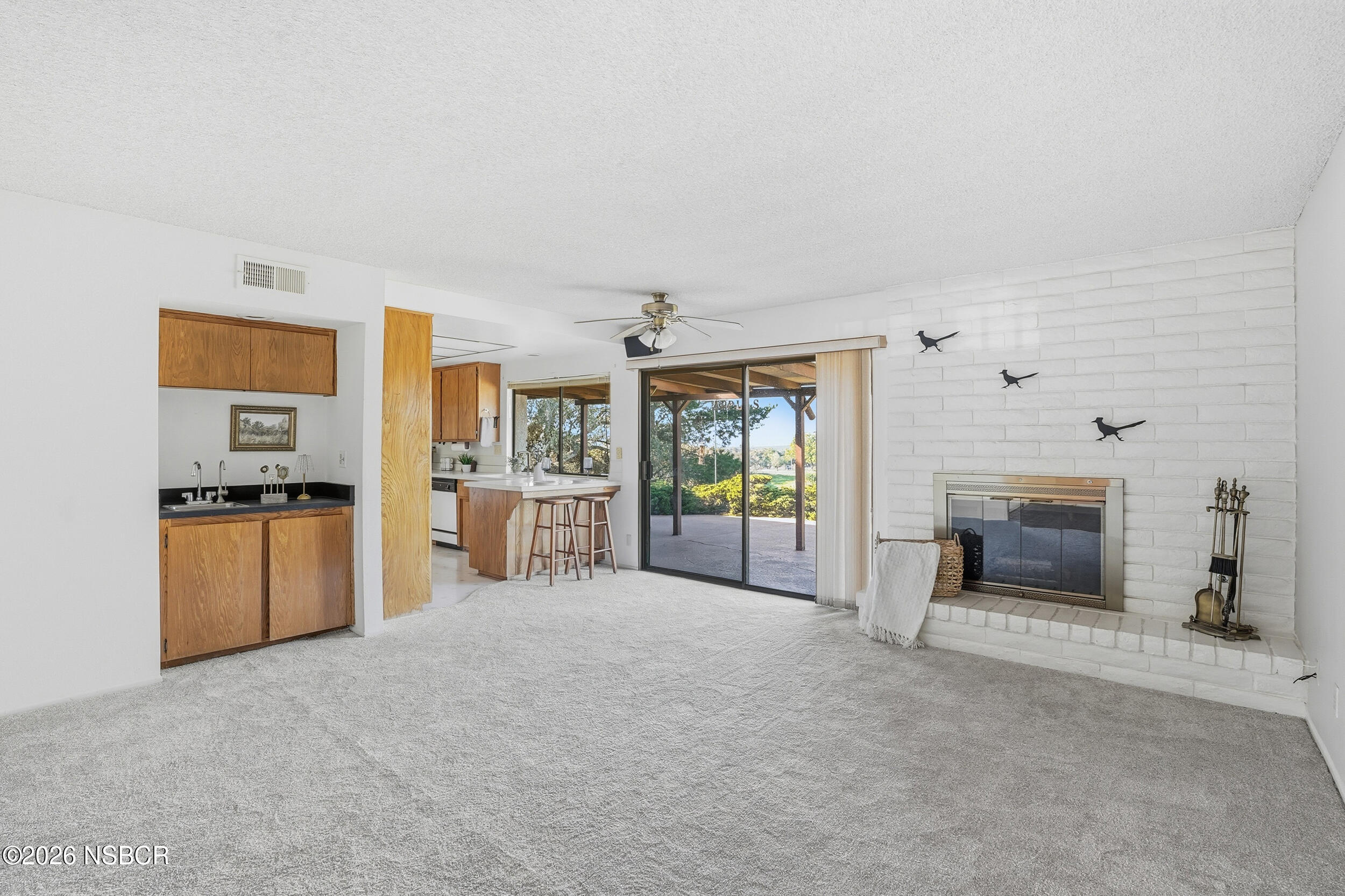 649 Burning Tree Way Lompoc, CA 93436 - Photo 15 of 72 Family room