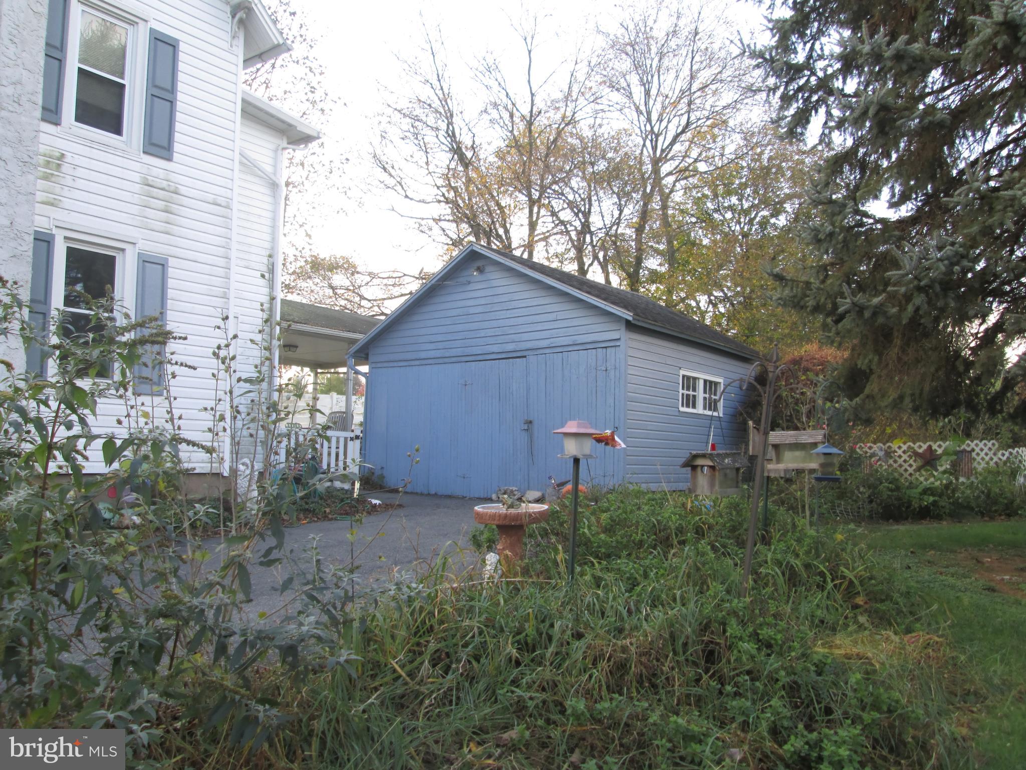 719 Mohns Hill Road Sinking Spring, PA 19608 - Photo 4 of 9