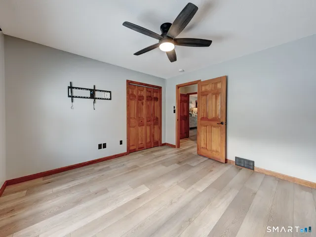 $399,900 | 18 Wesley Road, East Windsor, CT 06016